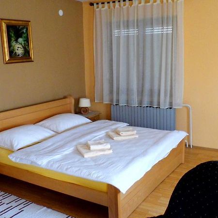 Apartmani Maraton วูโควาร์ ภายนอก รูปภาพ