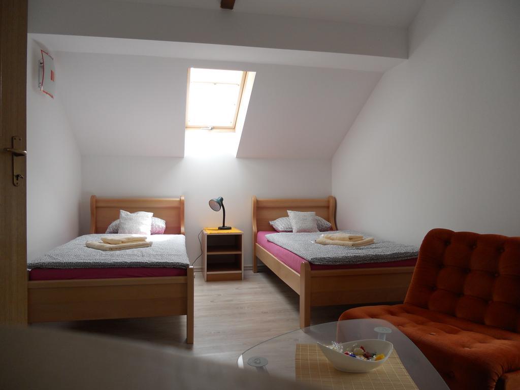 Apartmani Maraton วูโควาร์ ภายนอก รูปภาพ