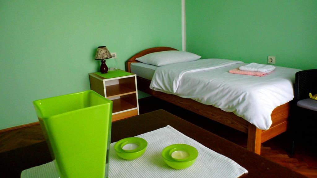 Apartmani Maraton วูโควาร์ ภายนอก รูปภาพ