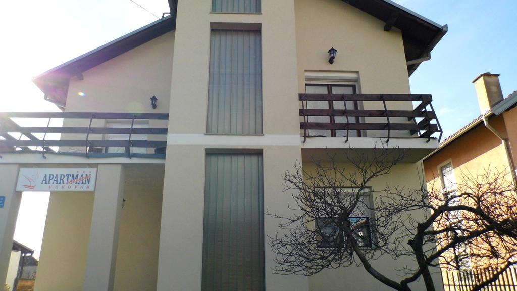 Apartmani Maraton วูโควาร์ ภายนอก รูปภาพ