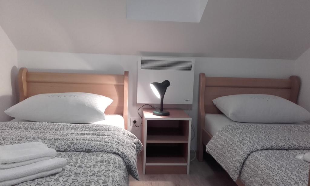 Apartmani Maraton วูโควาร์ ภายนอก รูปภาพ