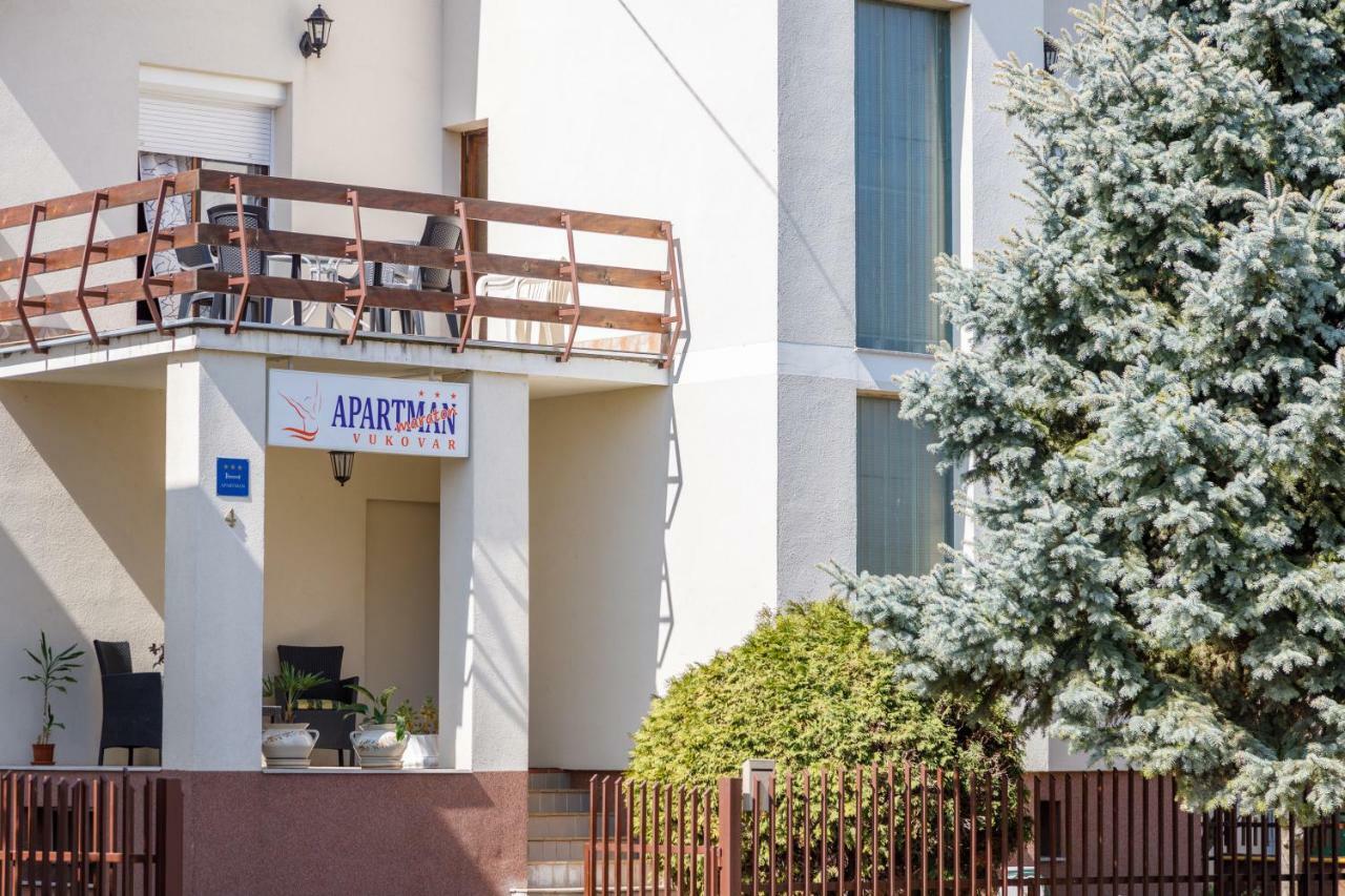 Apartmani Maraton วูโควาร์ ภายนอก รูปภาพ