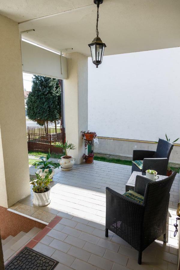 Apartmani Maraton วูโควาร์ ภายนอก รูปภาพ